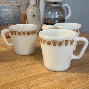 3 Antique Pyrex Mugs